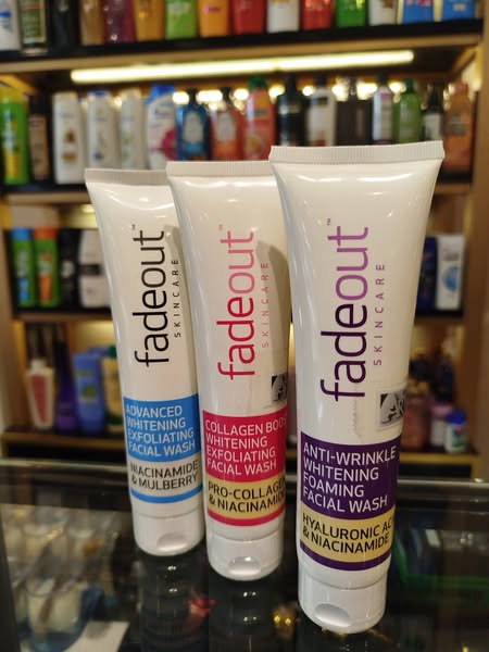 Fadeout Collagen Whitening Exfoliating Face Wash