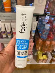 Fadeout Advanced Whitening Exfoliating Face Wash